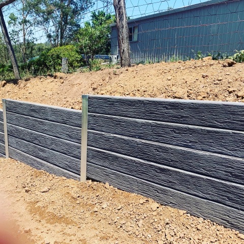 Rycan Retaining and Earthworks Concrete Sleeper Retaining Wall - Storm Grey Timber Look profile