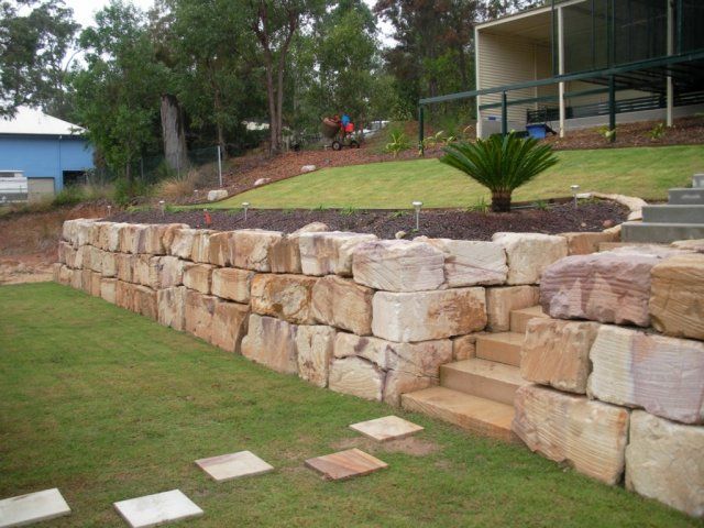 Rycan Retaining and Earthworks Sandstone Block Retaining Wall