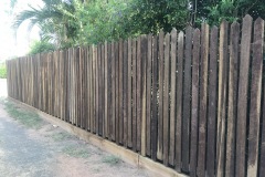 Rycan Retaining and Earthworks Custom Hardwood Timber Picket Fence Karana Downs2